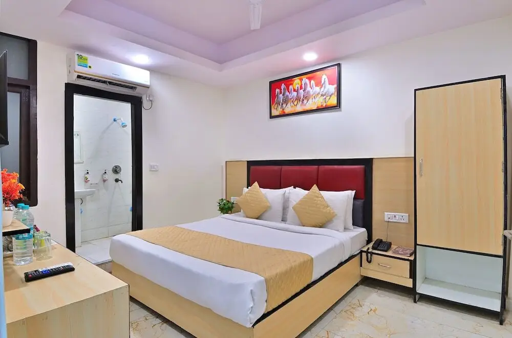 Большая Нойда: Hotel Hari International