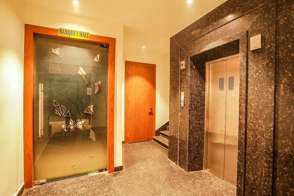 Канпур: Fabhotel Prime Swarn Bhoomi
