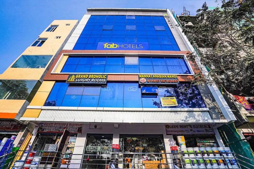 Fabhotel Grand Broholic — фото 1