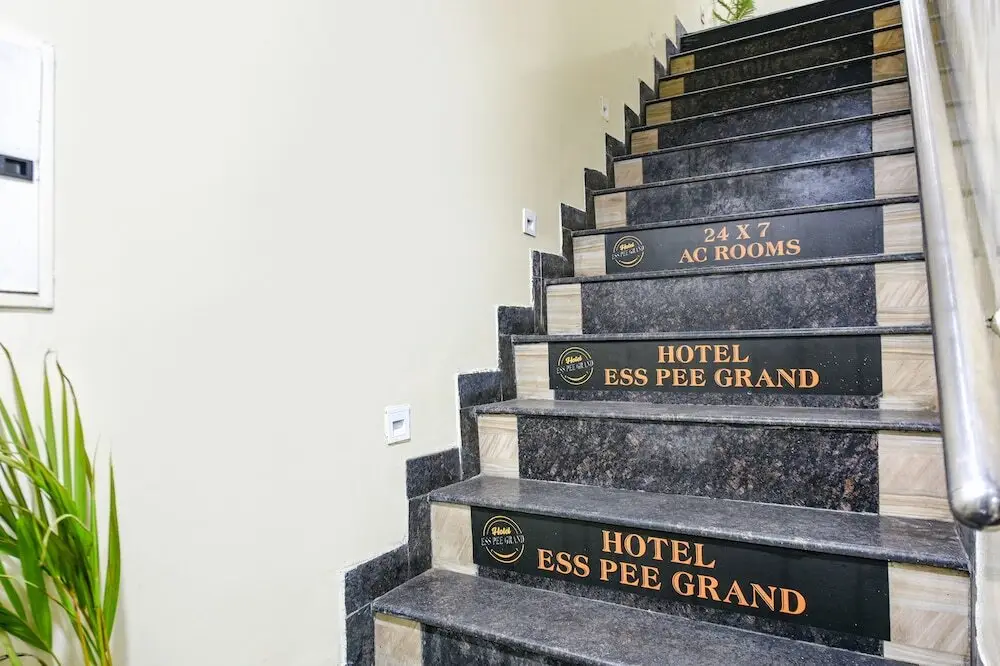 Мохали: Fabhotel Ess Pee Grand