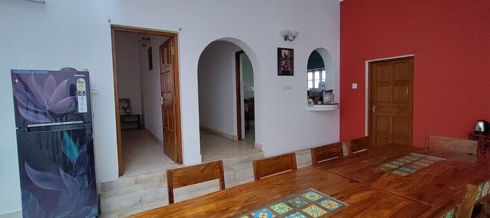 Ути: Myspace Holiday Inn - Ooty