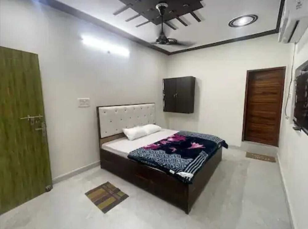 Файзабад: Shree Jee Home Stay