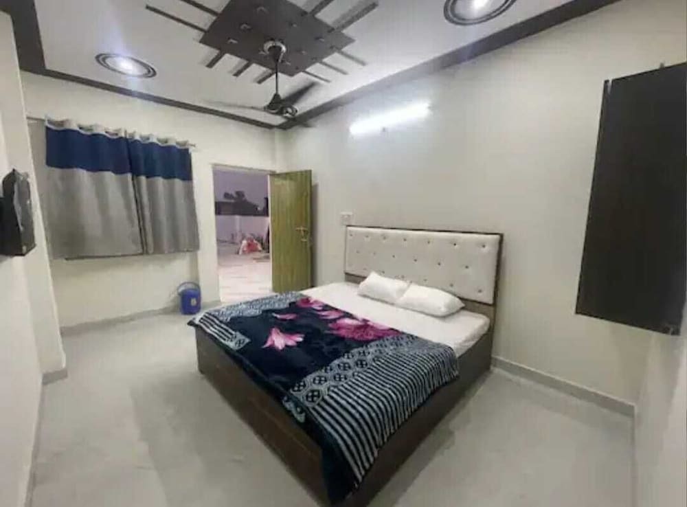 Файзабад: Shree Jee Home Stay