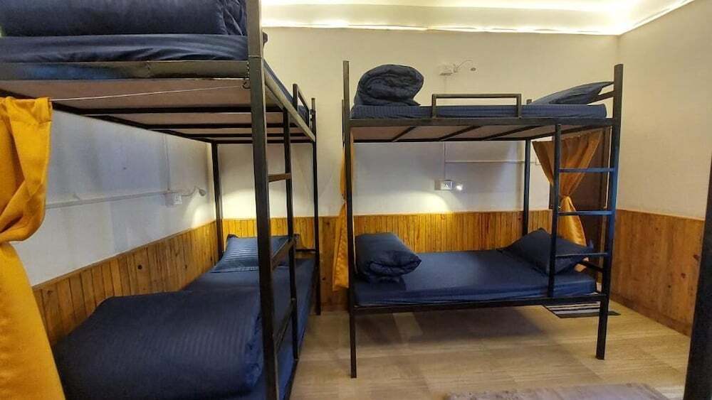 Бир: The Lost Hostels-Bir - Landing Site