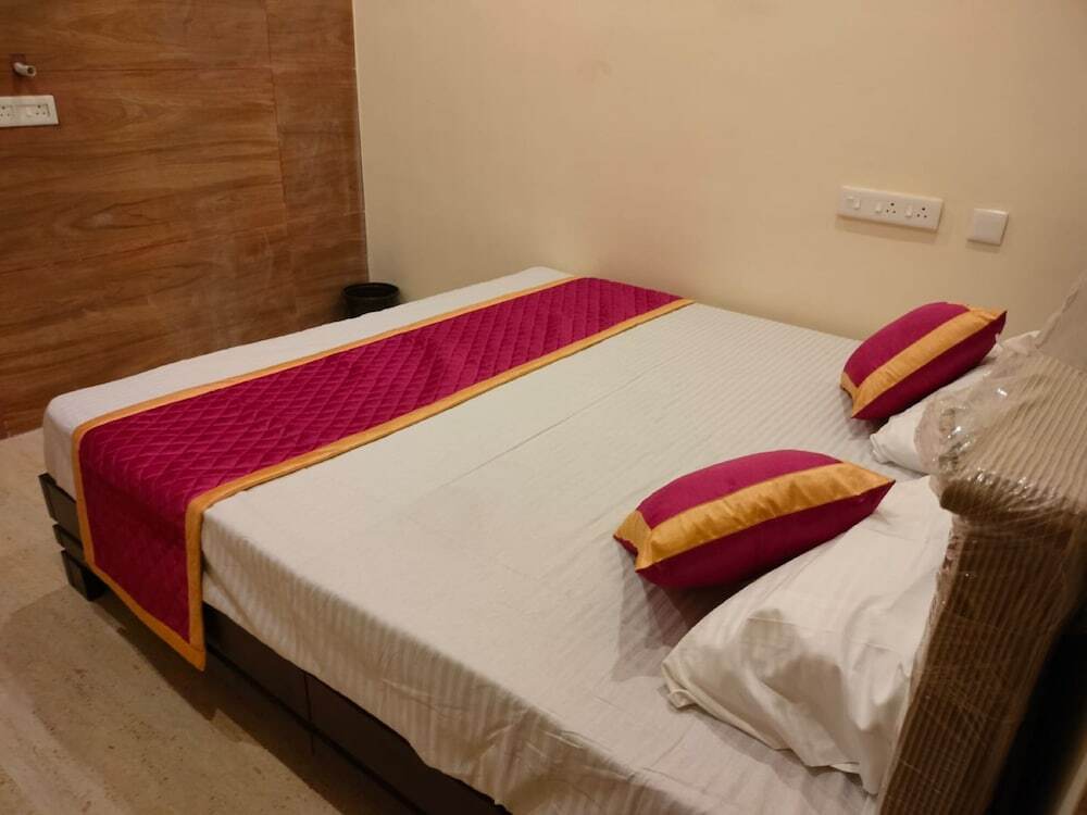 Палани: Hotel Vamsi Residency