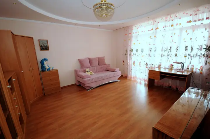 Евпатория: Апартаменты на Ленина
