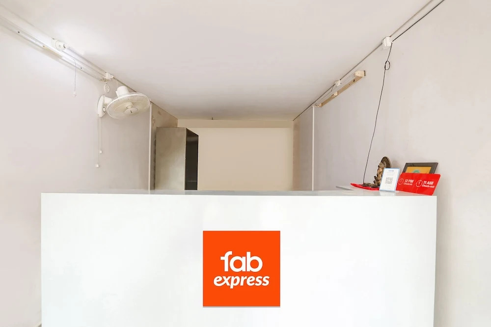 Варанаси: Fabexpress Prashansa Palace