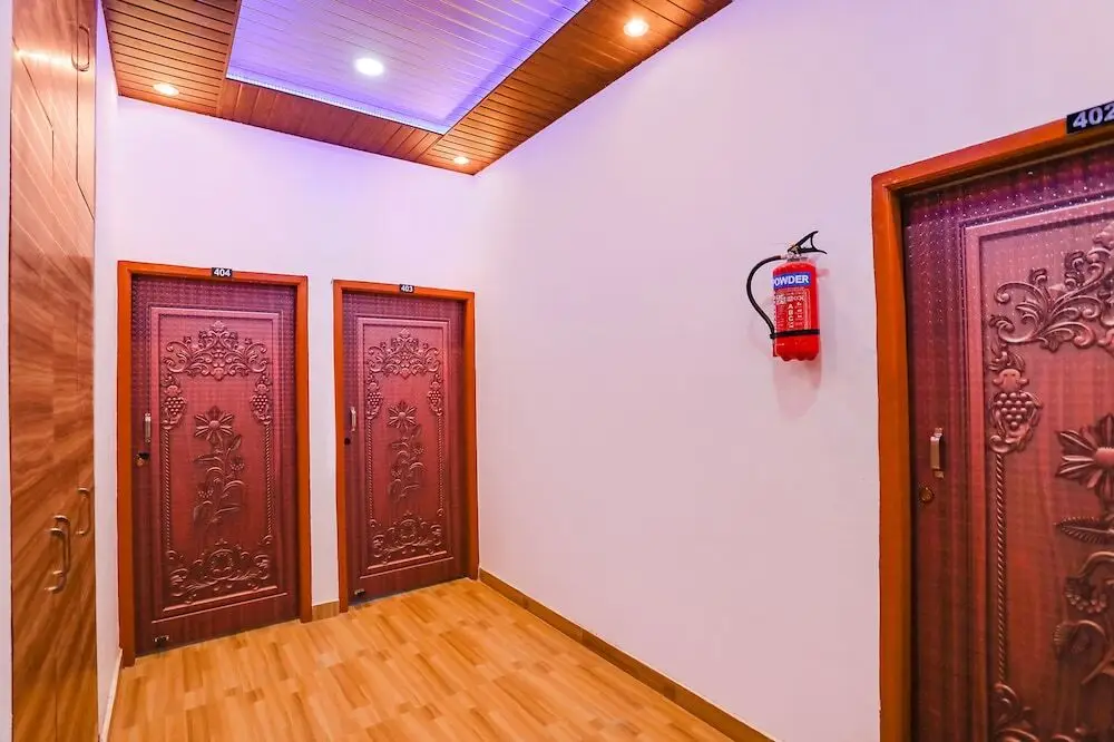 Варанаси: Fabhotel Shri Banaras