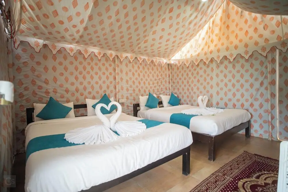 Гарудешвар: Unity Holiday Tent City