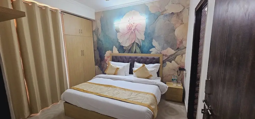 Вриндаван: The Grand ND Resort
