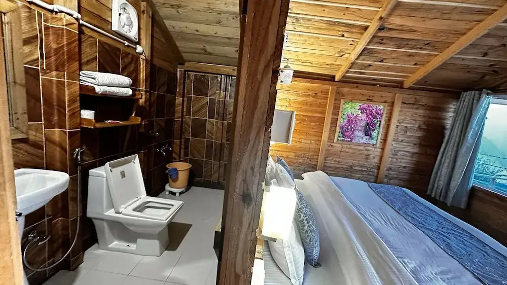 Чамоли: Blue Poppy Resort