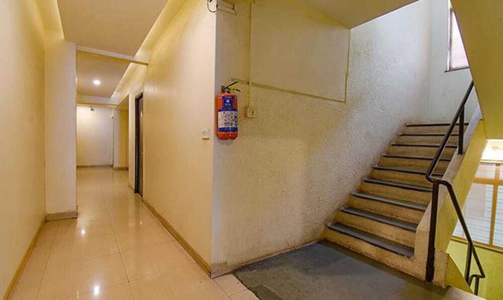 Пуна: Fabhotel Rs Apartment