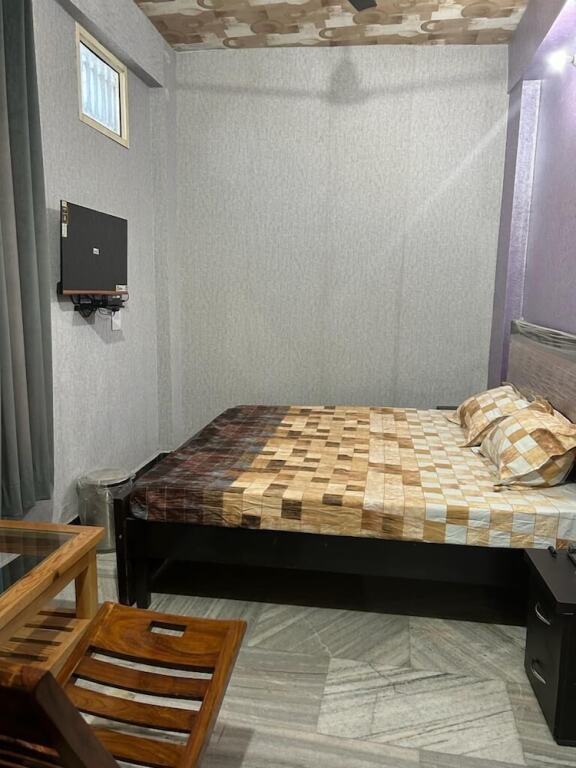 Питорагарх: Hotel Monal