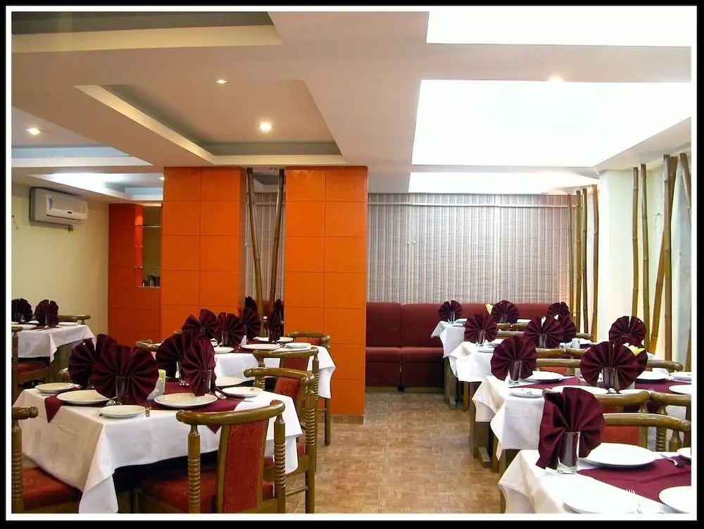 Джайпур: Kishna Empire Hotel