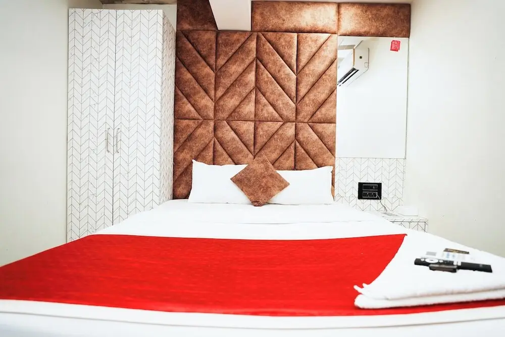 Мумбаи: Hotel Versova Inn