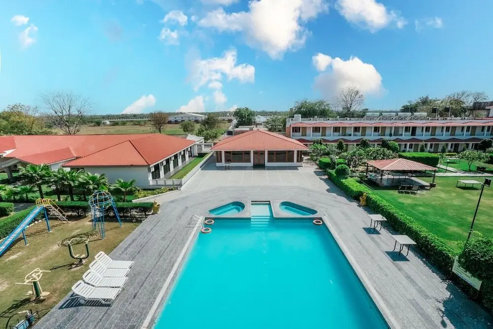 Rupis Resort near Udaipur Airport — фото 1