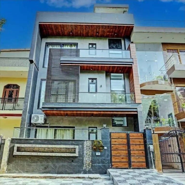 Большая Нойда: Kashvi Residency