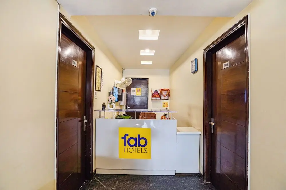 Нойда: Fabhotel Apple Pie