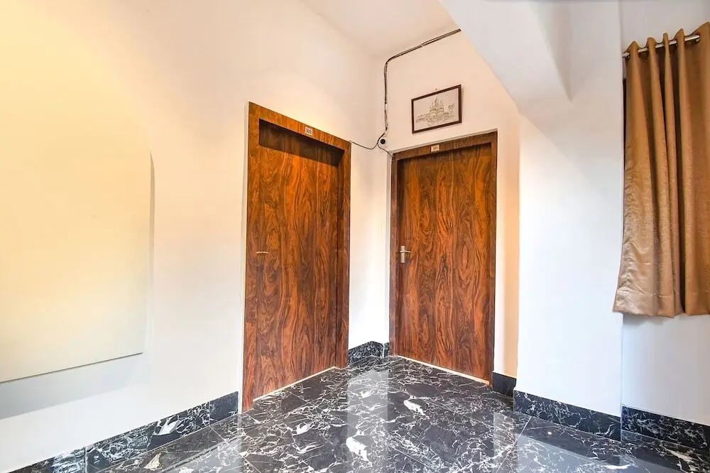 Колката: Fabexpress Golden Suites