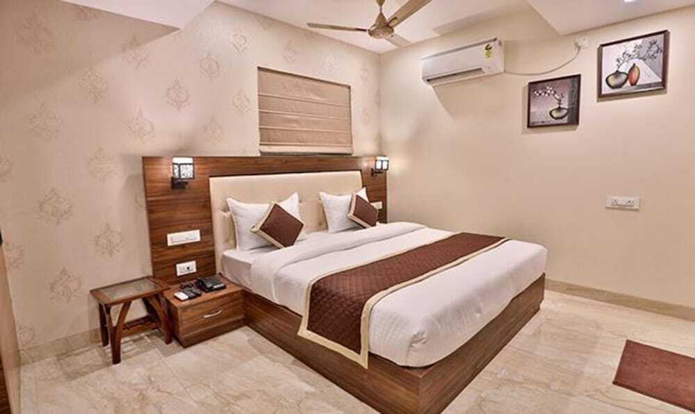 Fabhotel Prime Candle Wood — фото 1
