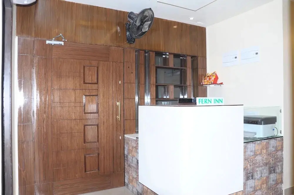 Колката: FERN INN Kolkata