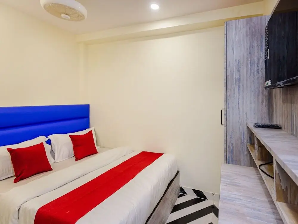 Мумбаи: Hotel Good Luck Residency