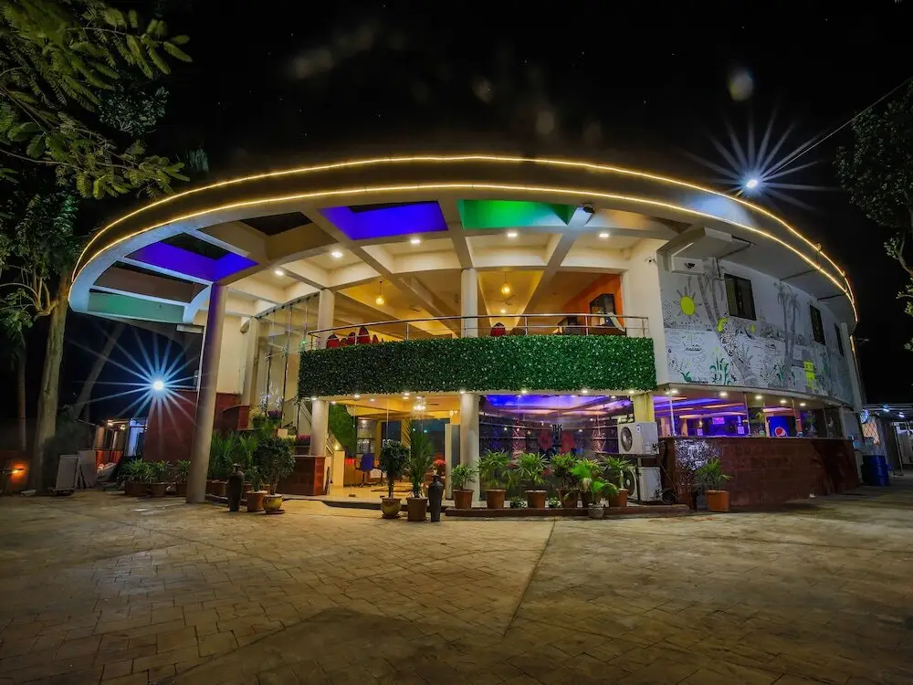 The Center Court Resort and Spa — фото 1