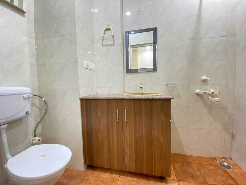 Нойда: Hotel Vistacrest Noida Sector 35
