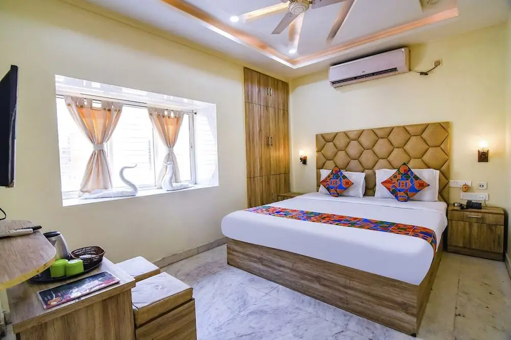 Колката: Fabhotel Ketan Regency