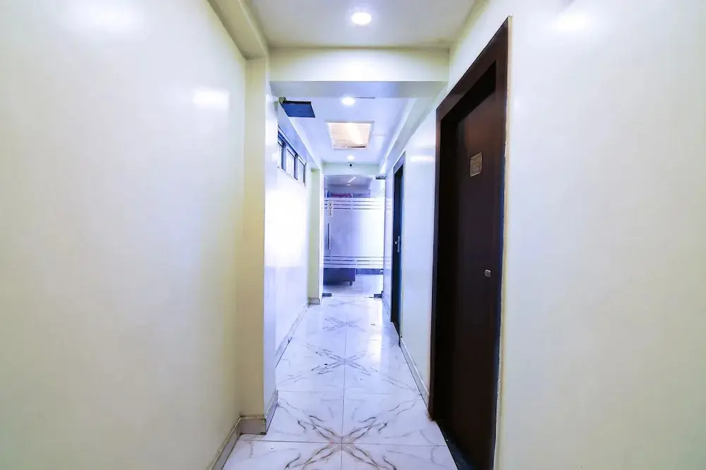 Колката: Fabhotel Ketan Regency