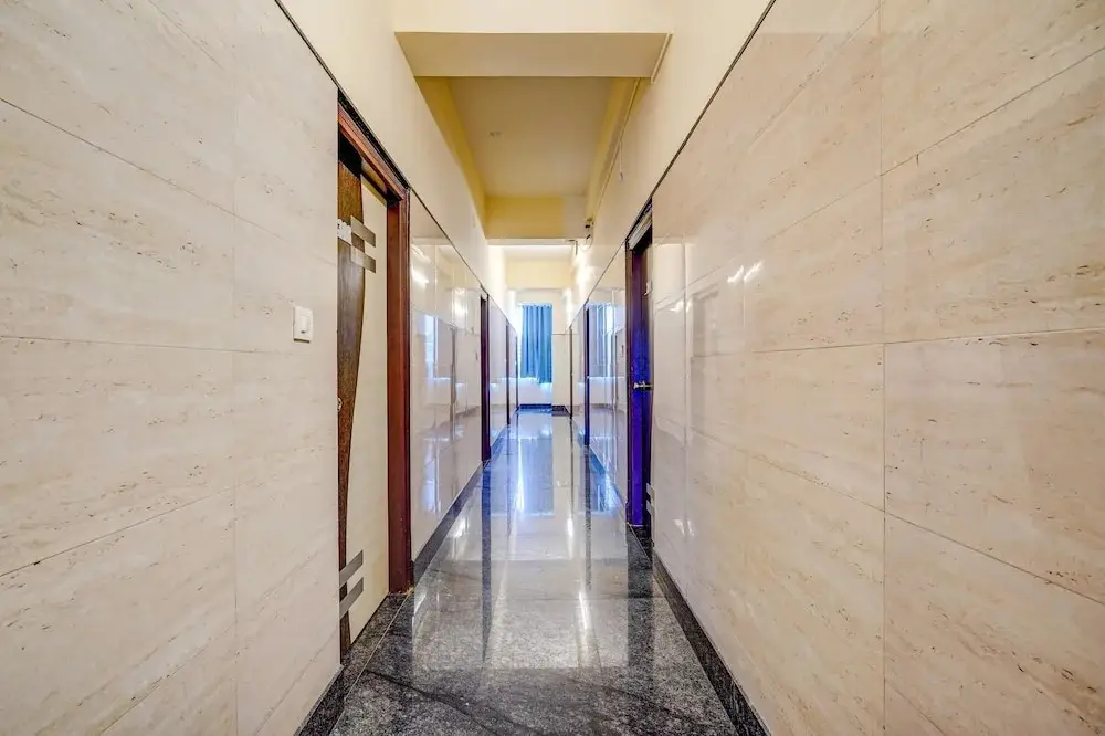 Бангалор: Fabhotel Grand Vista Inn