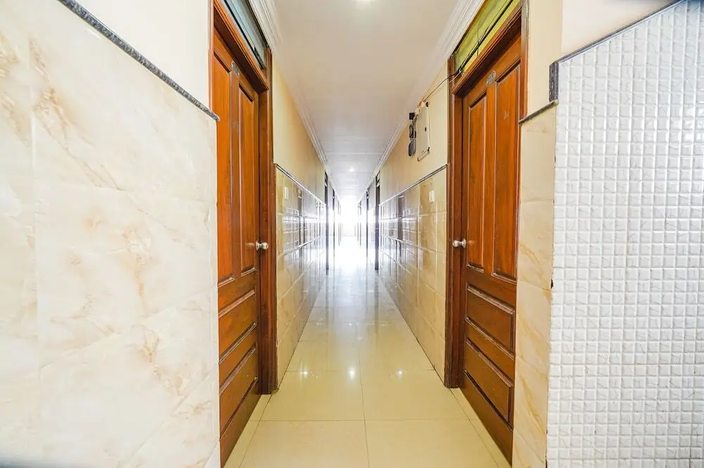 Бангалор: Fabhotel Bns Lodge