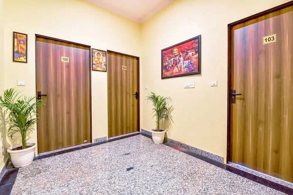 Джайпур: Fabhotel Golden Manor Inn