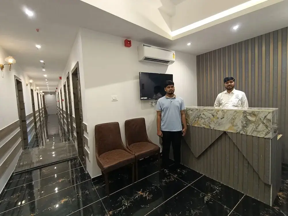 Мумбаи: Hotel Beverly Palace Santacruz
