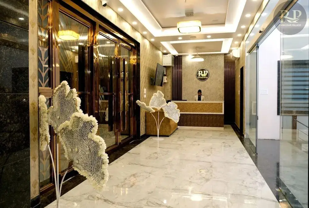 Лакхнау: Raghubar Palace