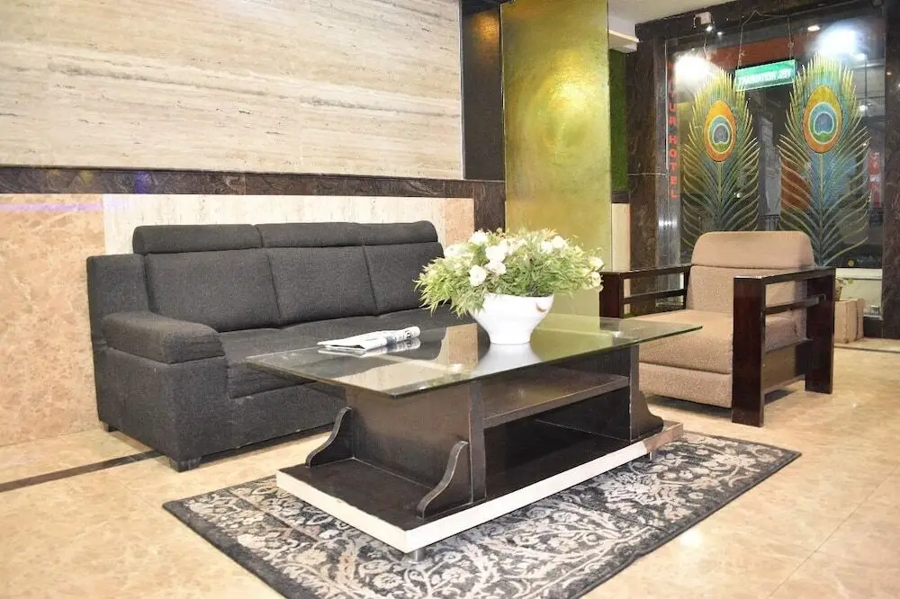 Dimapur: Mayur Hotel