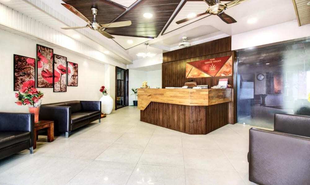 Вапи: Hotel Shree Daan