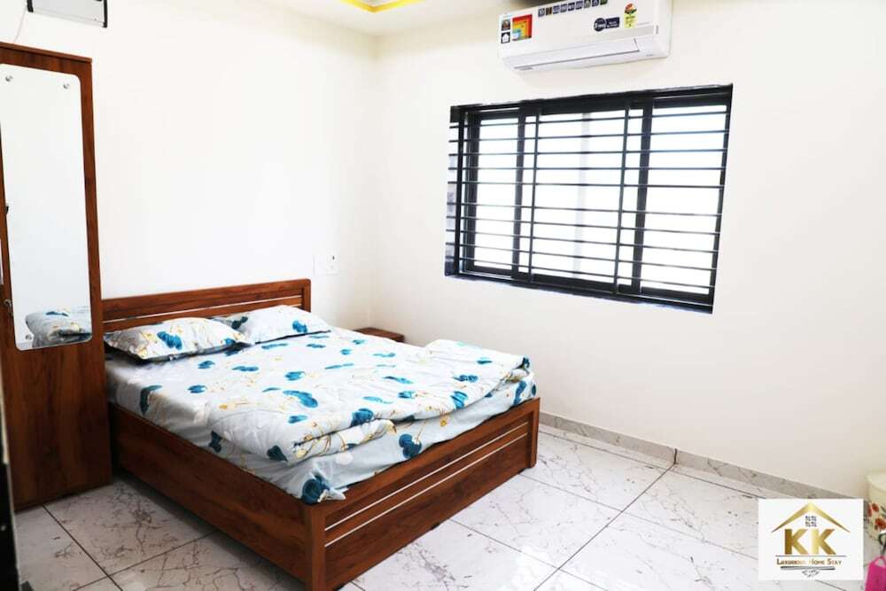Гарудешвар: K K Luxurious Home Stay