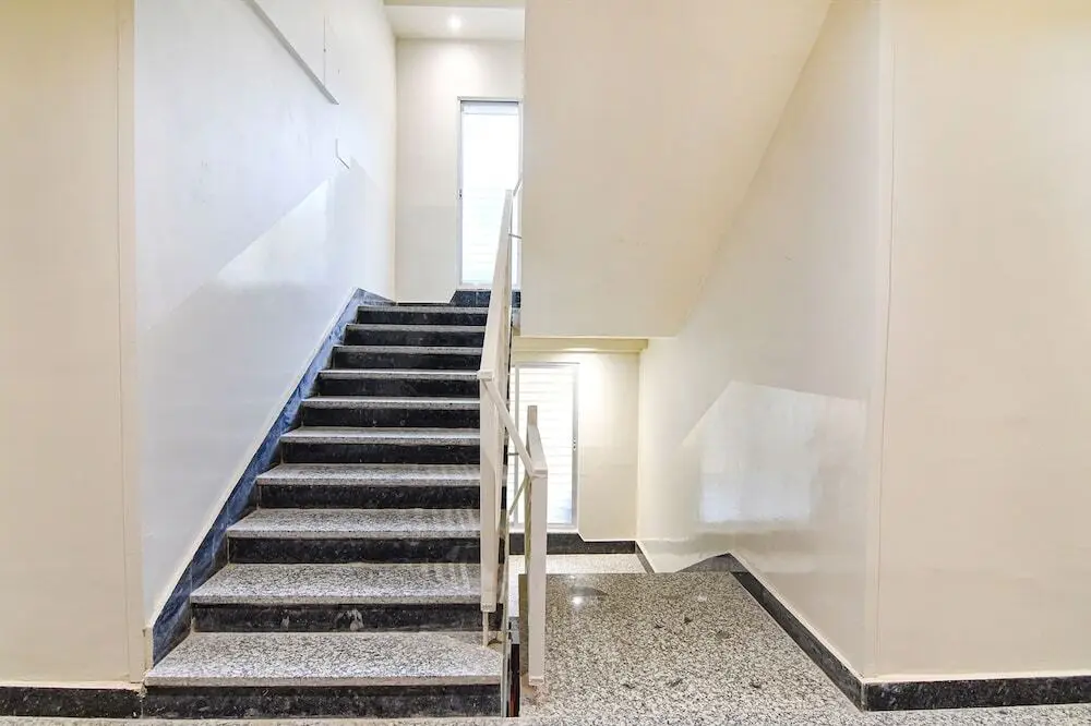 Колката: Fabhotel The Luxurie International