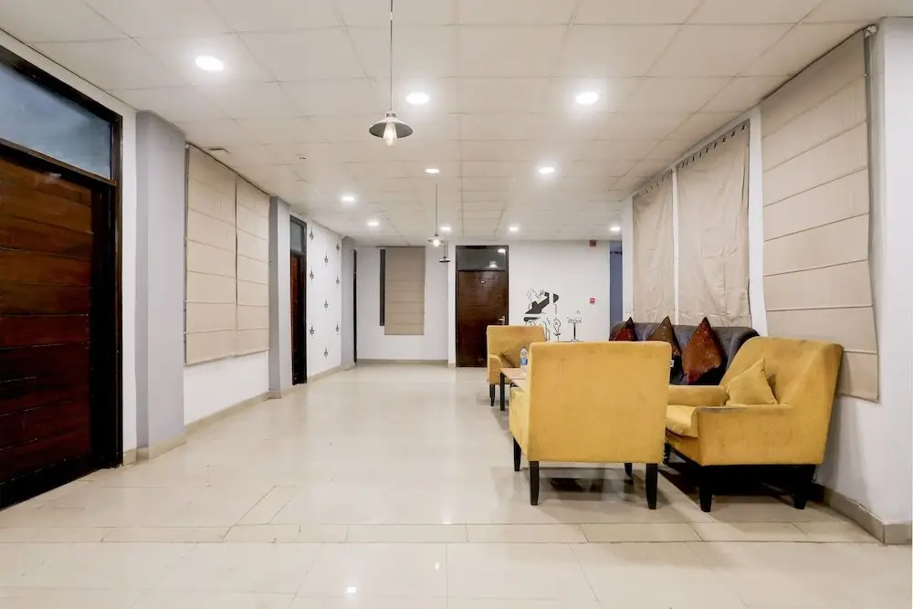 Нью-Дели: Fabexpress Saket Residency