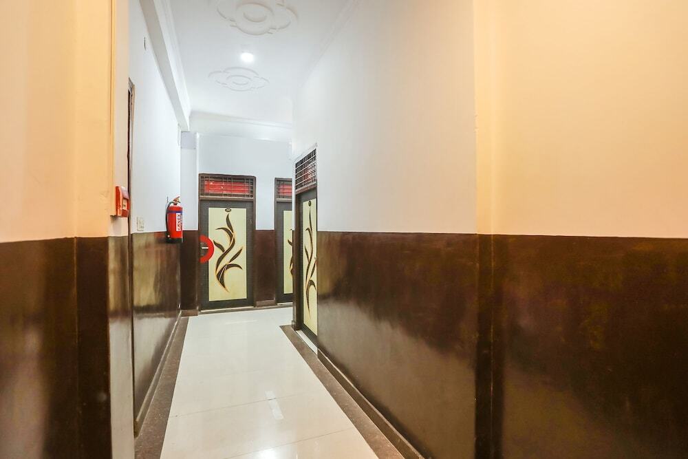 Праяградж: Fabhotel Pranjul Inn
