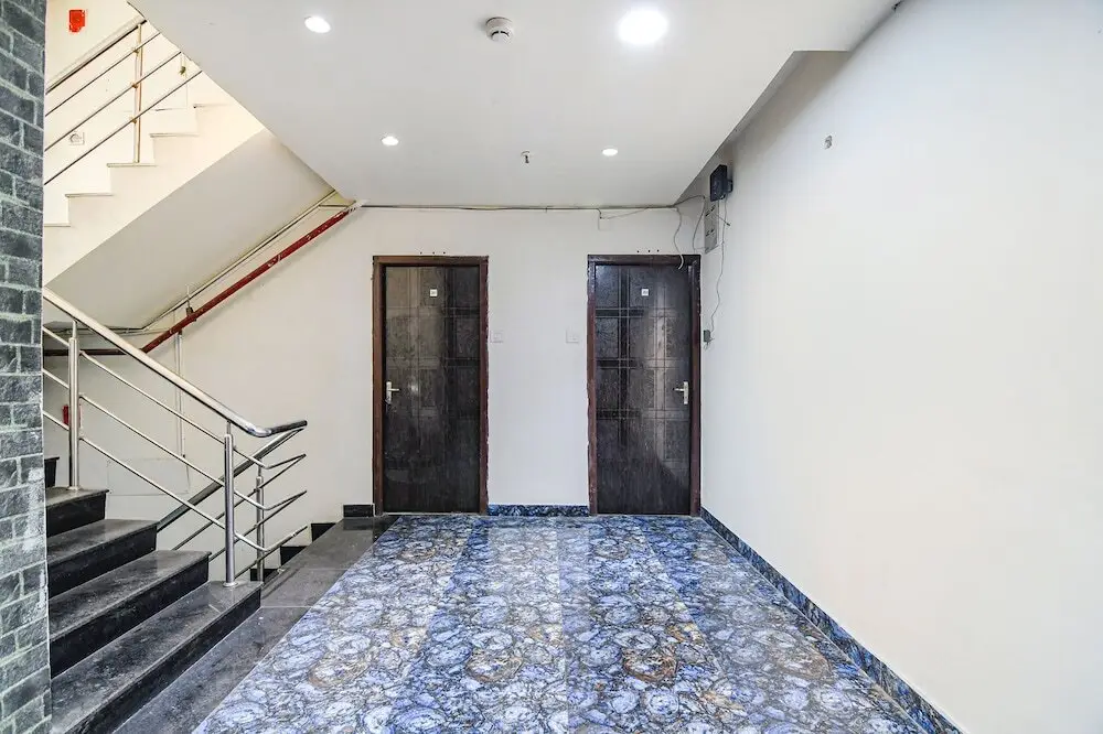 Fabhotel Grand Hazra Inn — фото 1