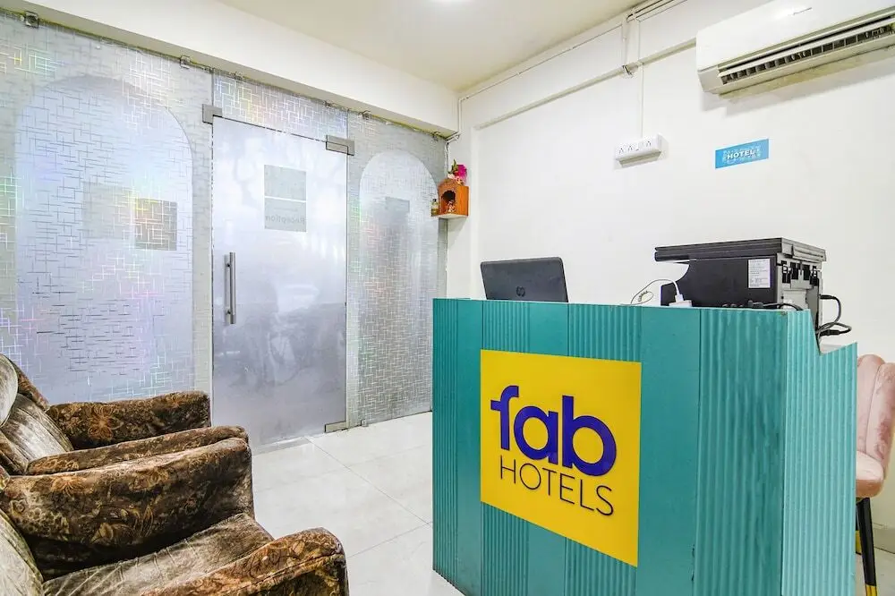 Колката: Fabhotel Grand Hazra Inn