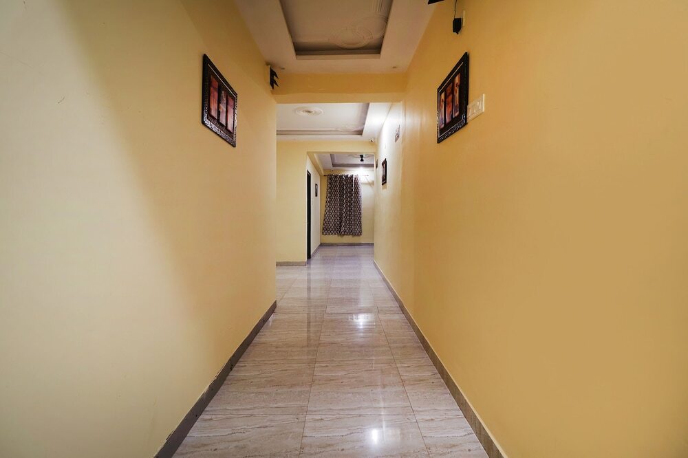 Данапур: Fabhotel Magadh Palace