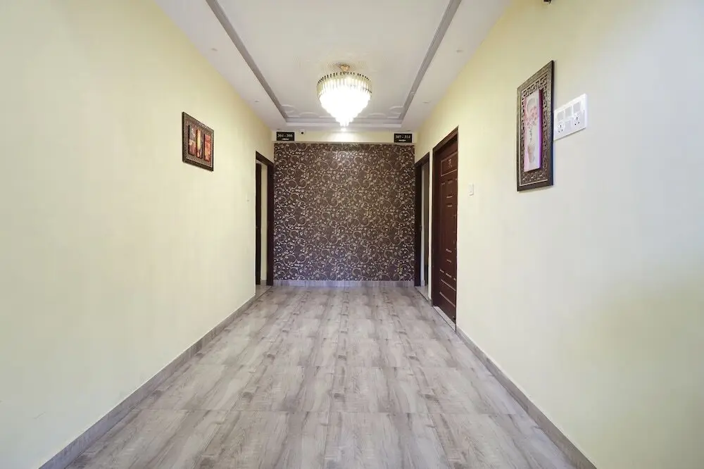 Данапур: Fabhotel Magadh Palace