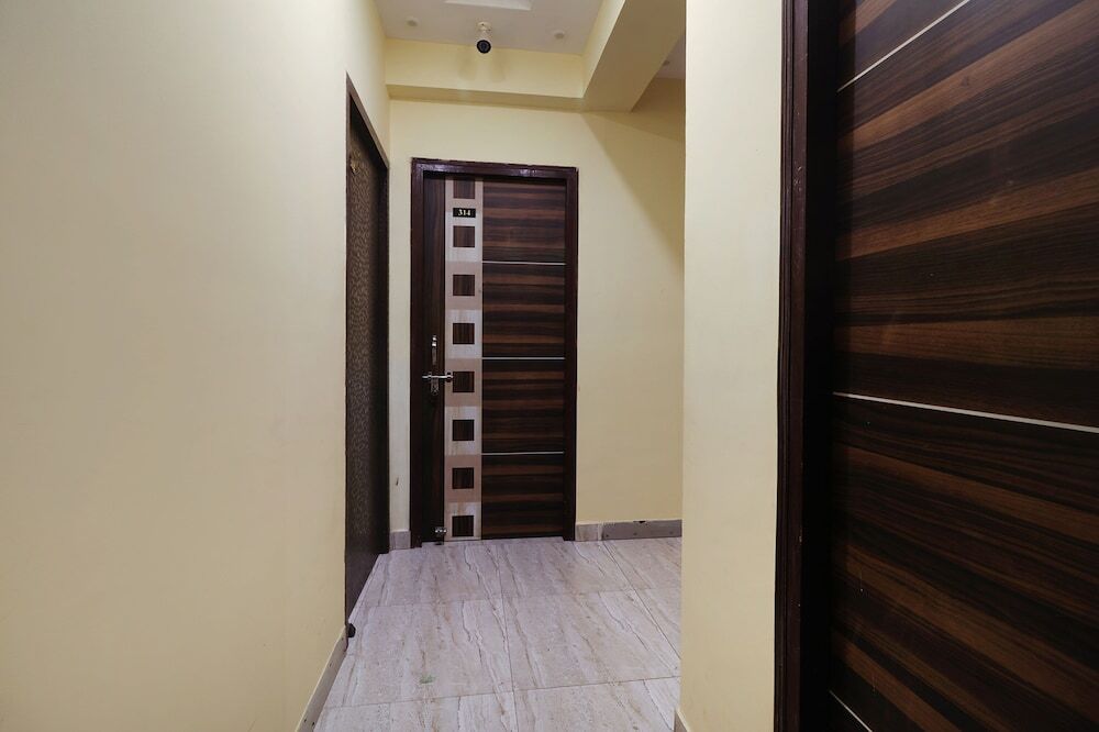 Данапур: Fabhotel Magadh Palace
