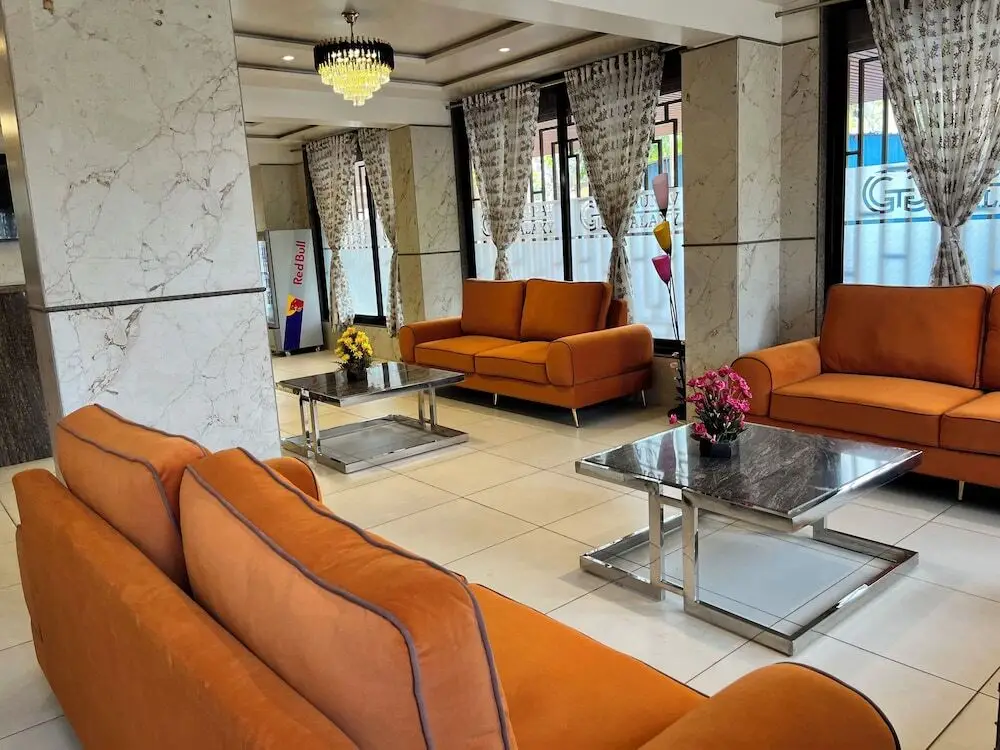 Пуна: VITS Select Kharadi Pune