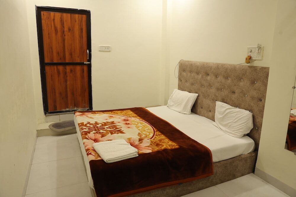 Удджайн: Hotel Gauransh