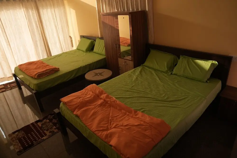 Гокарна: Livin Waves Beach stay and cafe