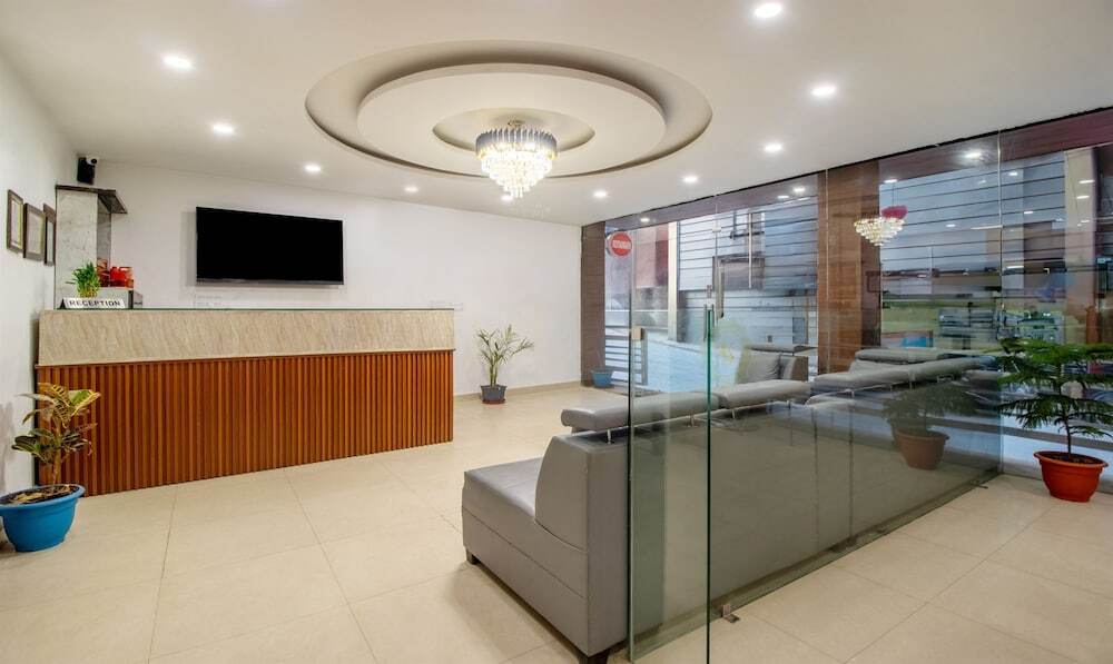 Тхане: Treebo Shree Krishnam Residency